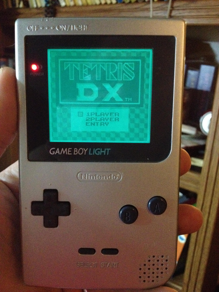 Несмотря на довольно короткую жизнь (Game Boy Color, о которой было выпущено пол года спустя, и Light остается самым редким «вариантом Game Boy» до сегодняшнего дня), было создано несколько различных вариантов цвета, большинство из которых являются ограничениями