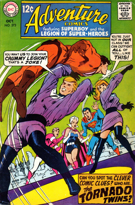 Поклонники DC Comics, возможно, заметили, что пурпурно-белая цветовая гамма костюма напоминает трех других героев DC: близнецов-торнадо, ака Дона и Дауна Аллена, сына и дочери Барри и Айрис;  и XS, она же Дженни Огнатс, внучка Барри и Айрис